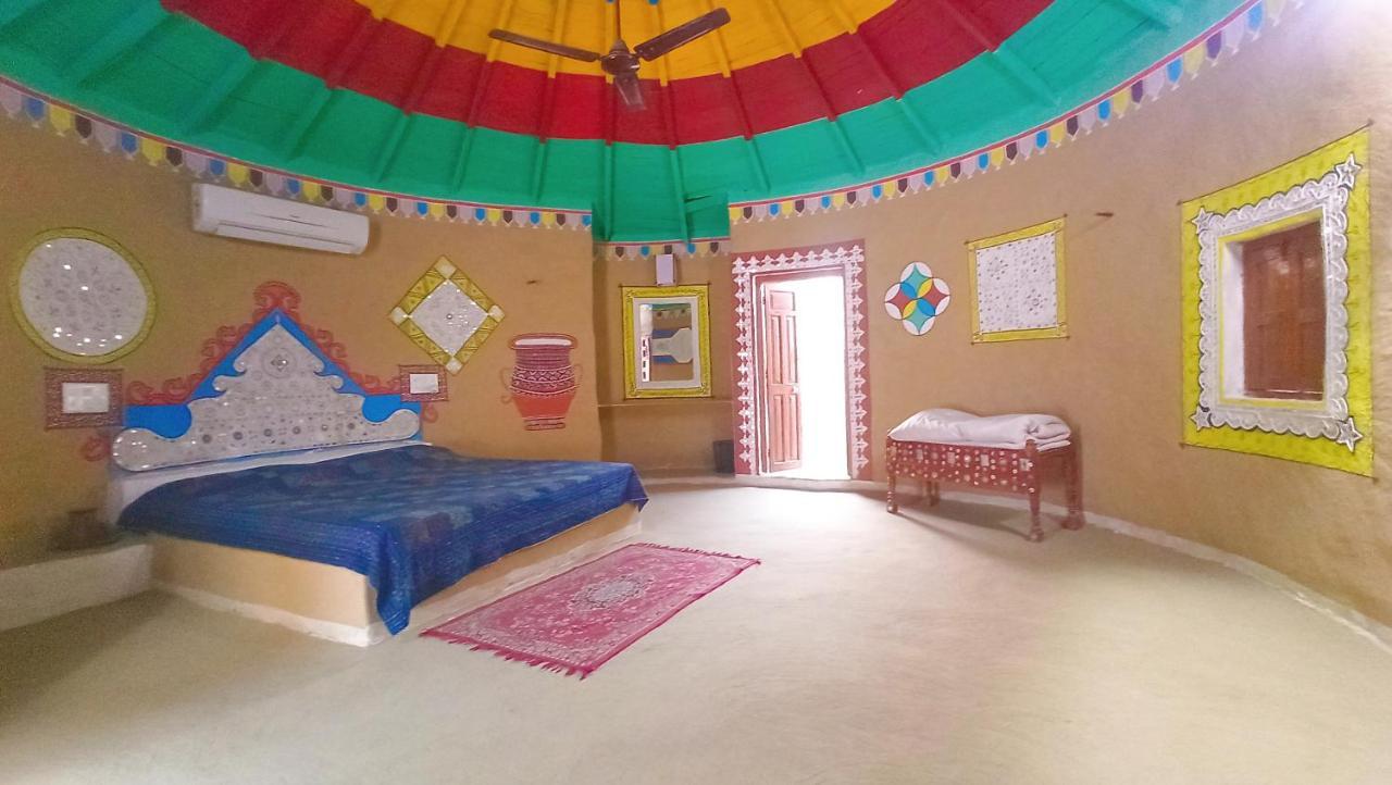 Mahefeel E Rann Resort Bherandiala Екстер'єр фото