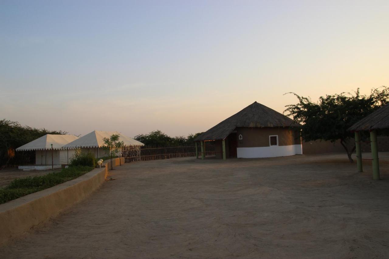 Mahefeel E Rann Resort Bherandiala Екстер'єр фото