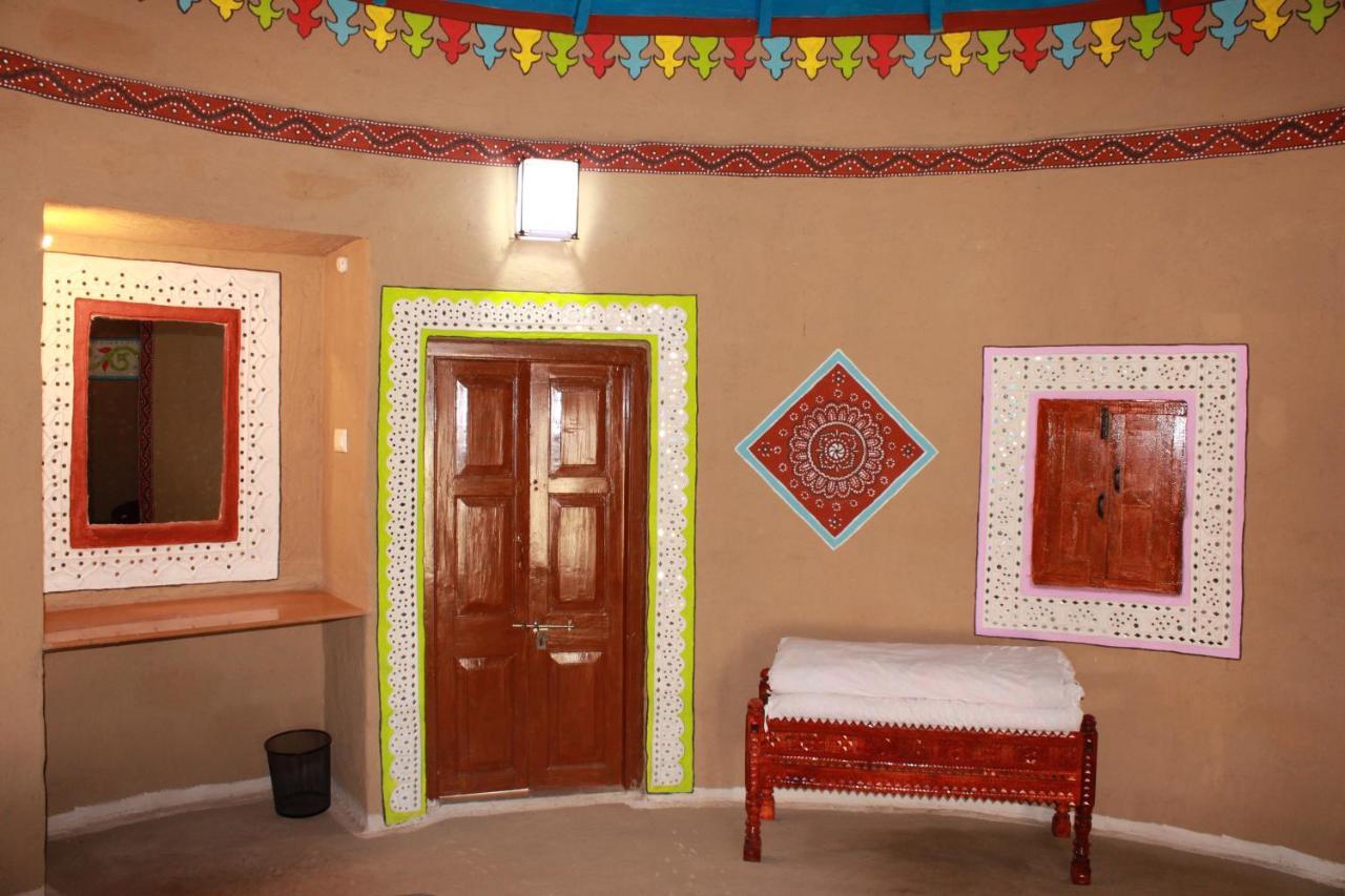 Mahefeel E Rann Resort Bherandiala Екстер'єр фото